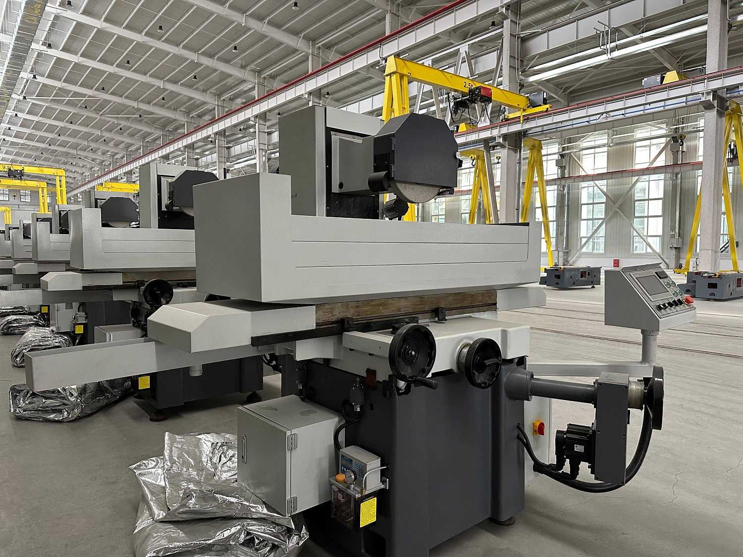 Плоскошлифовальный станок SGA3063AHD