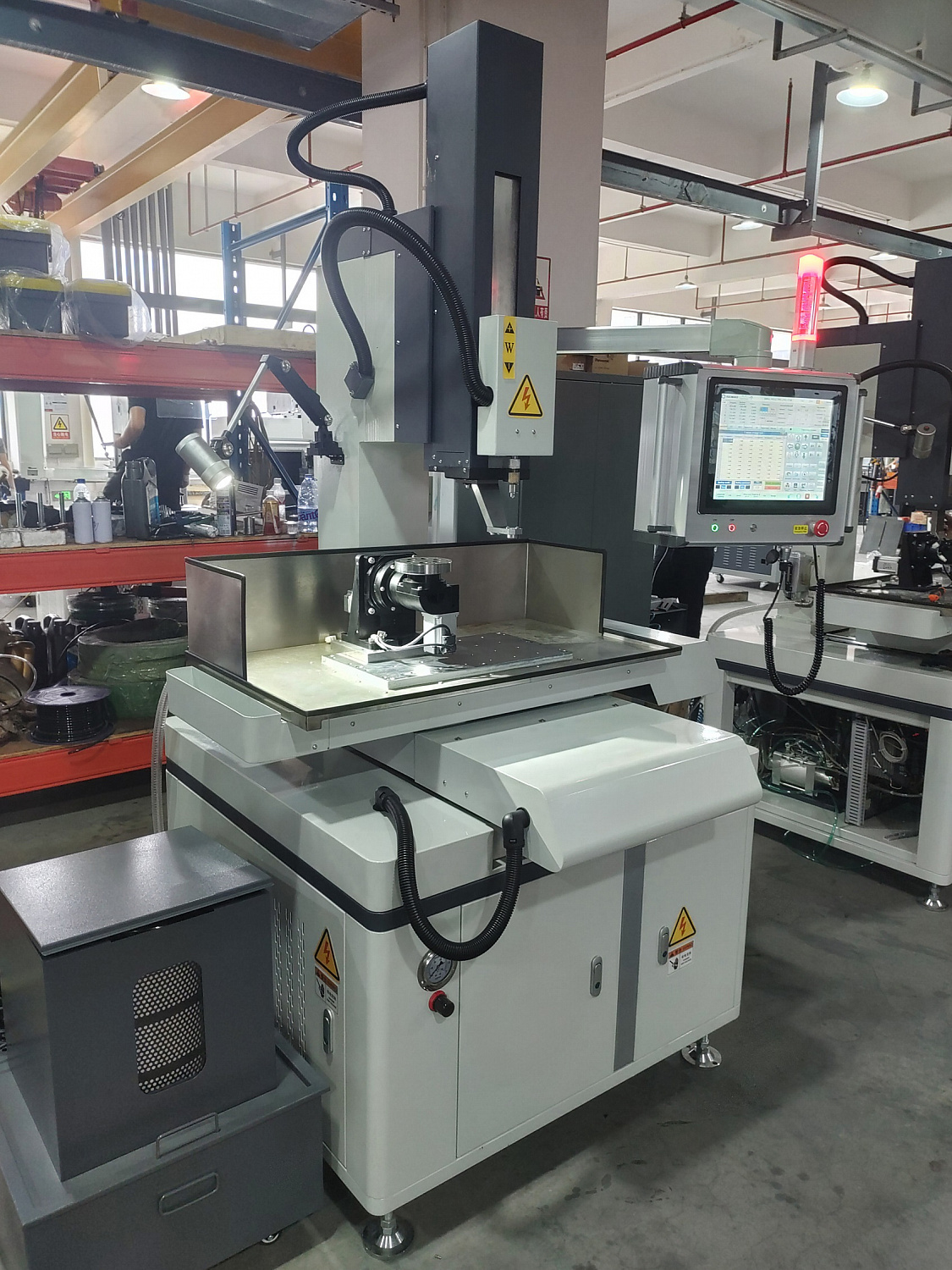 Электроэрозионная супердрель с ЧПУ EDM-CNC640